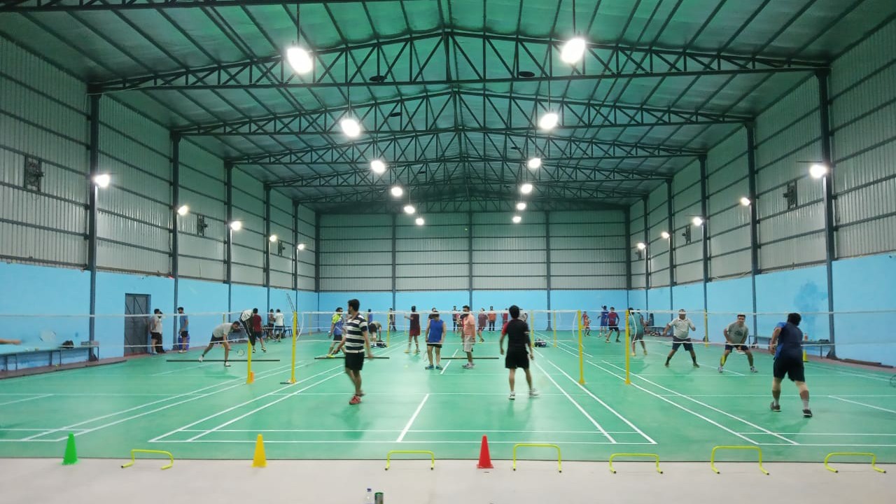 Badminton Venues in Noida Hudle